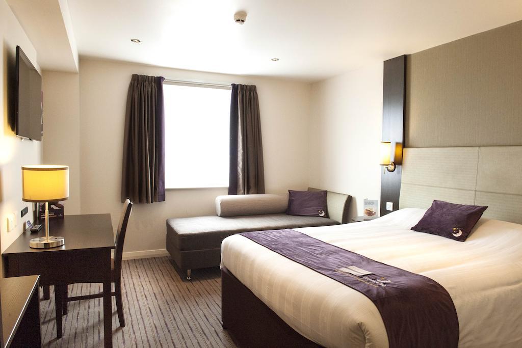 Premier Inn Stirling City Centre Rom bilde